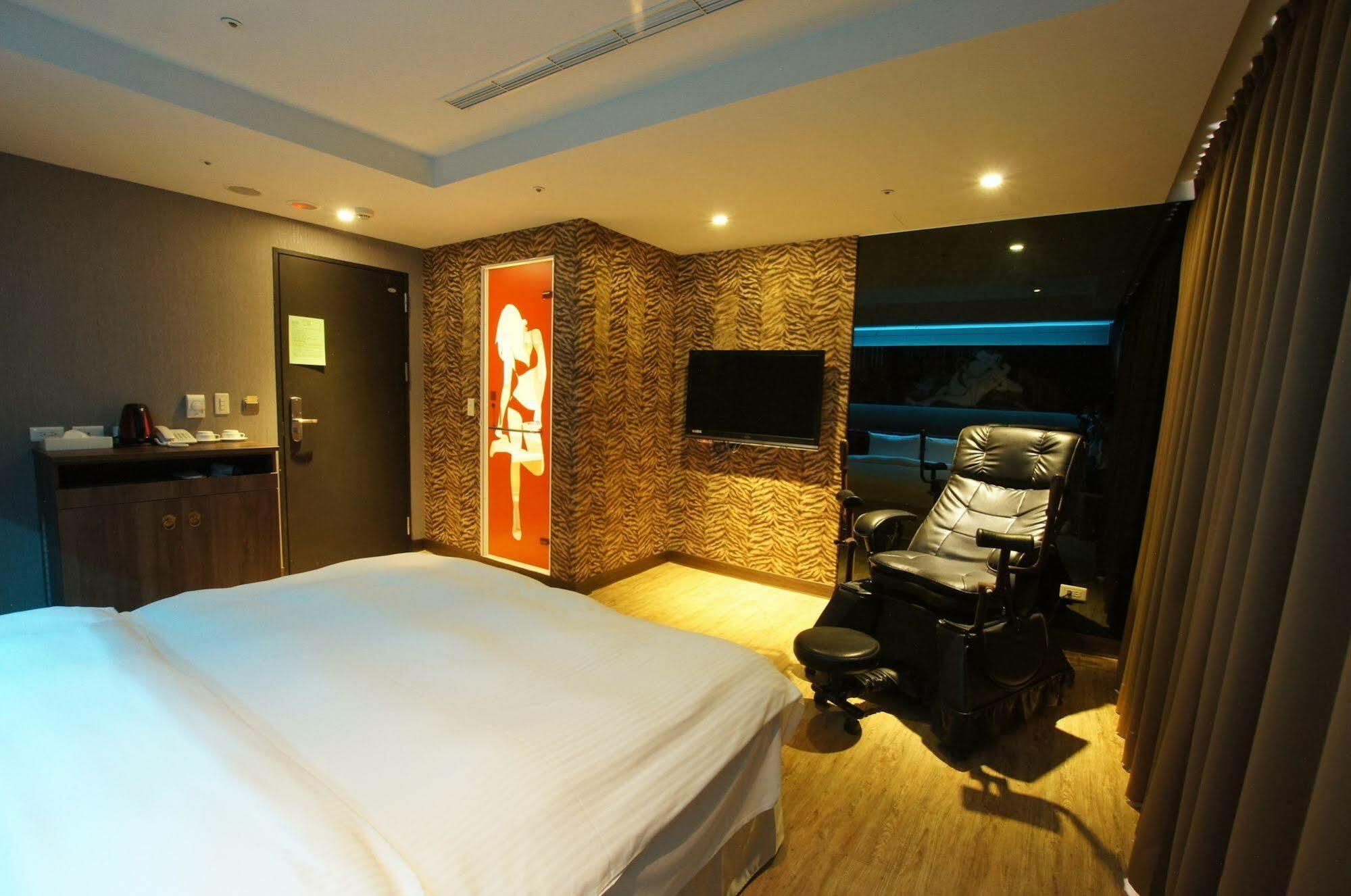 Colors Infinity Inn ไทเป ภายนอก รูปภาพ